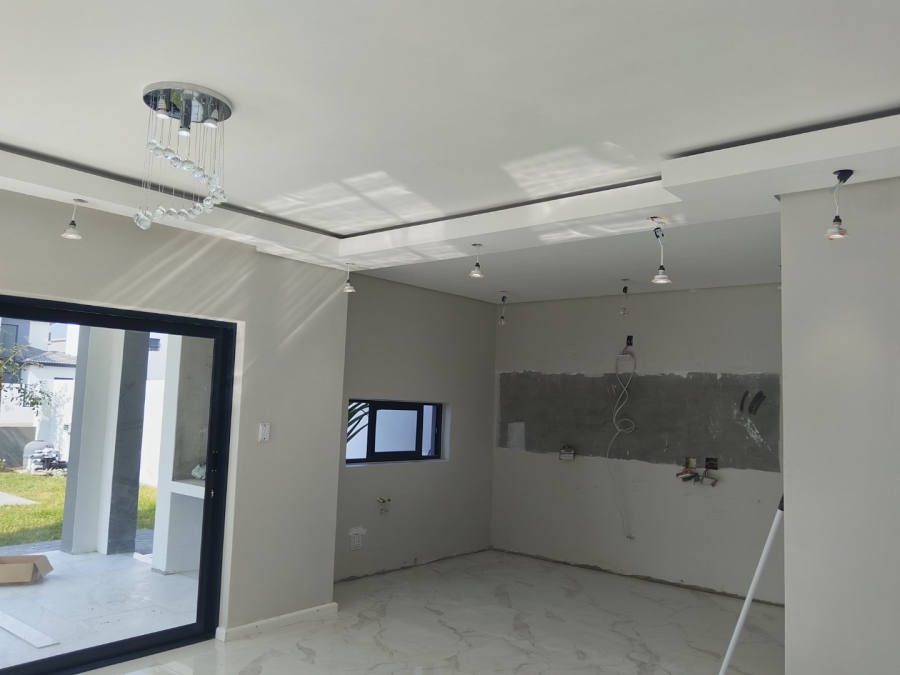 4 Bedroom Property for Sale in Sandown Western Cape